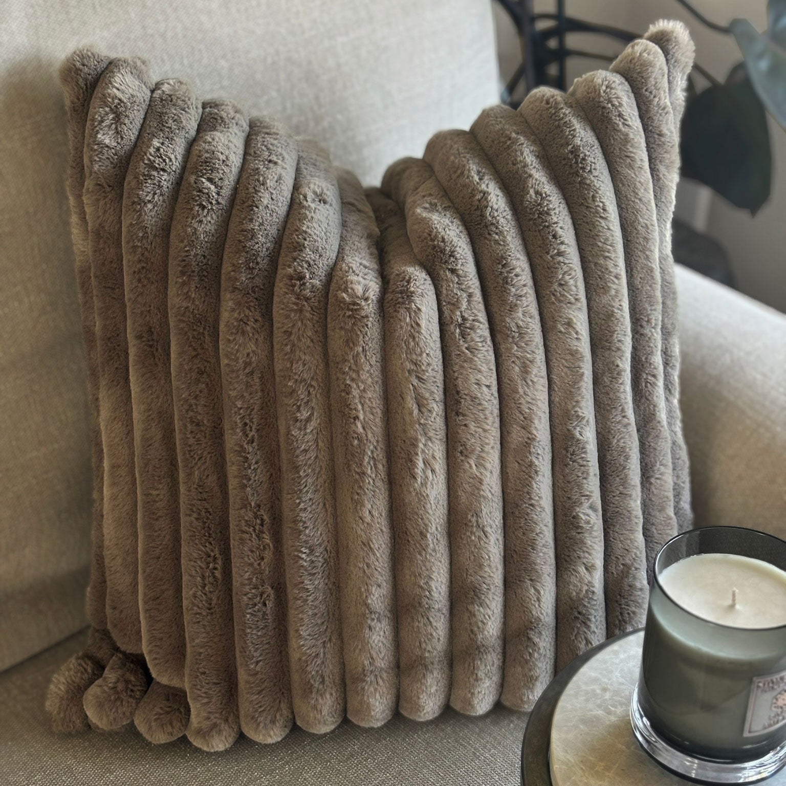 Echo Cushion Small in Mink